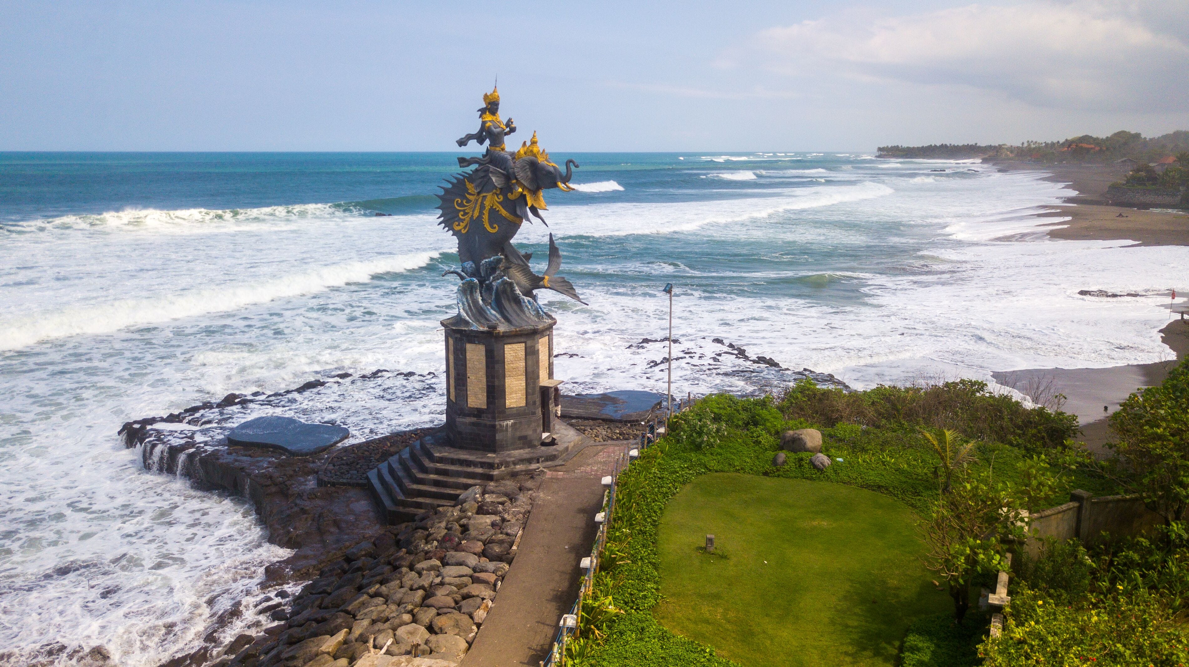 pantai pererenan